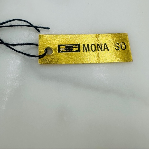 New Mona So Vintage Red Stone Necklace Natural Graduated Beads Gold Tone Spacers - Picture 9 of 11